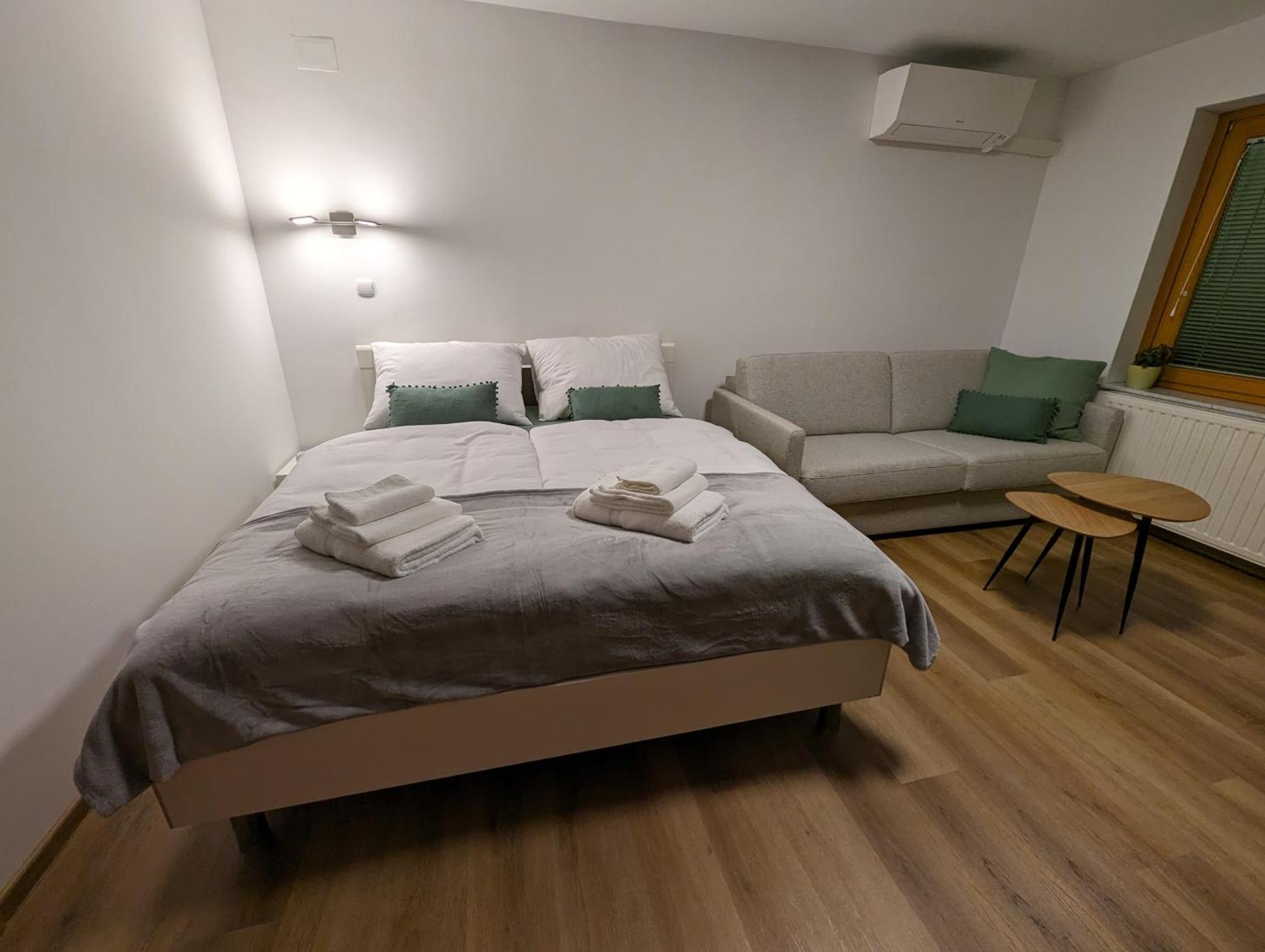 Studio Apartment Velis Radovljica Extérieur photo